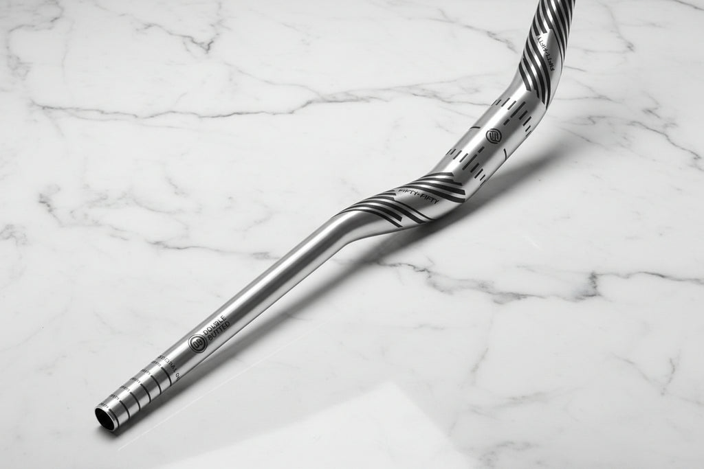 Mountain Bike Riser Handlebar, Aluminum Alloy MTB Handlebar, 31.8Mm Diameter, 780Mm Wide Bicycle Bar