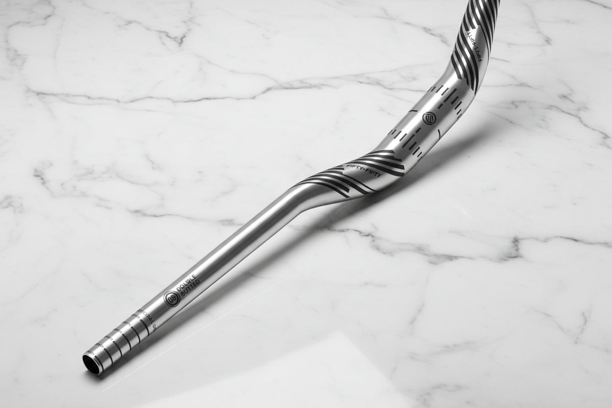 Mountain Bike Riser Handlebar, Aluminum Alloy MTB Handlebar, 31.8Mm Diameter, 780Mm Wide Bicycle Bar