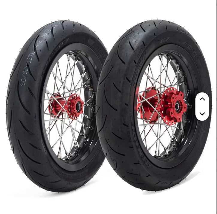 Tuttio Super-Moto Wheel Set